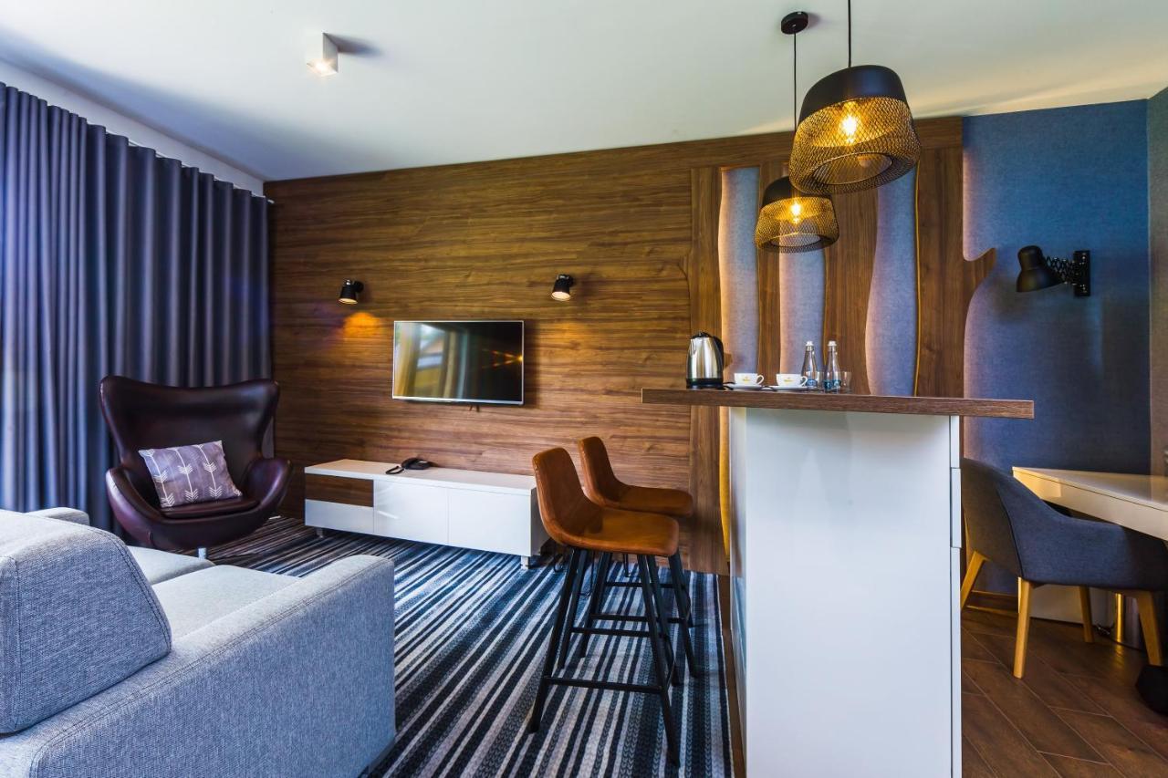 Hotel Bacowka Radawa & Spa Экстерьер фото