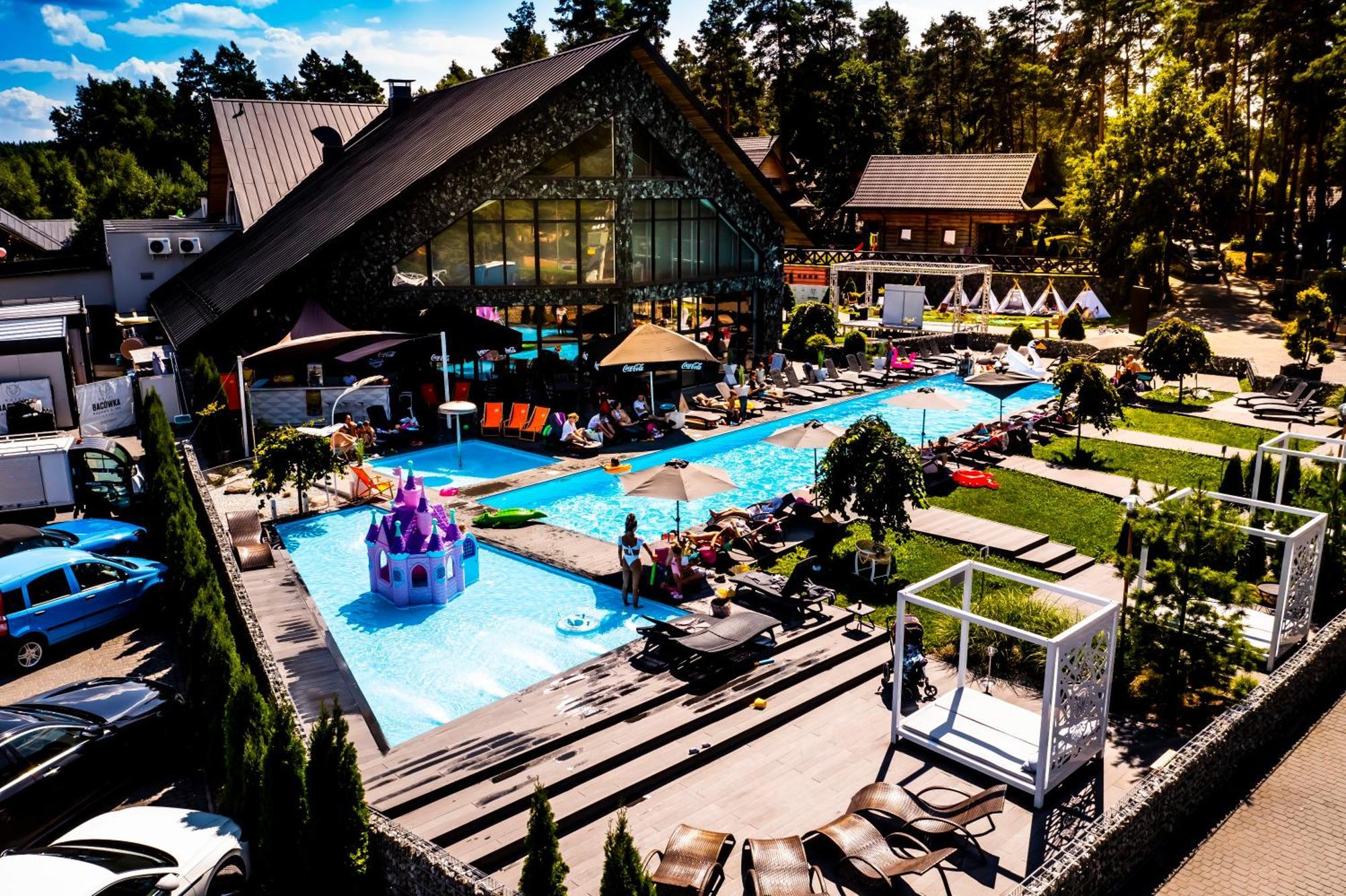 Hotel Bacowka Radawa & Spa Экстерьер фото
