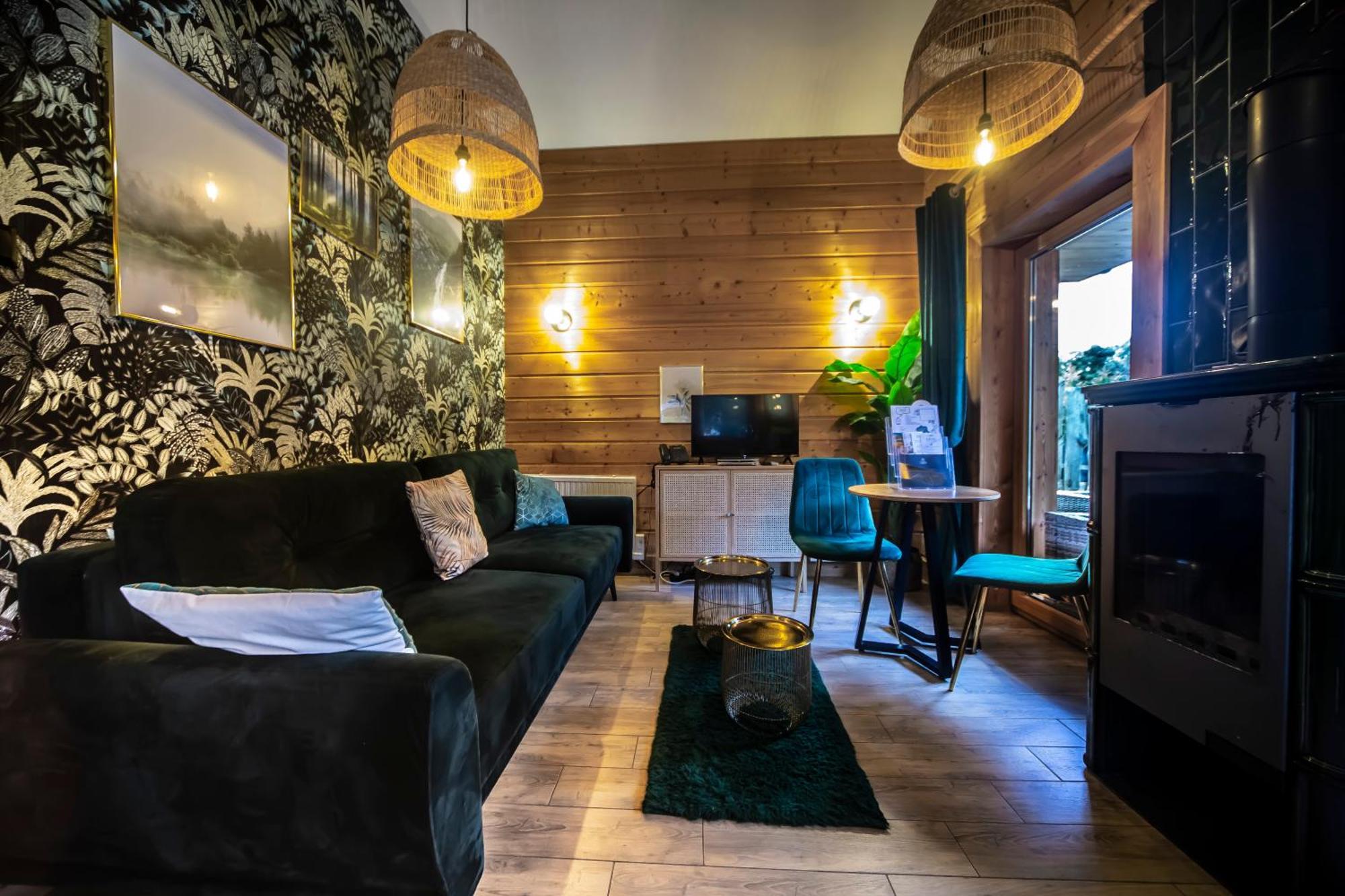 Hotel Bacowka Radawa & Spa Экстерьер фото